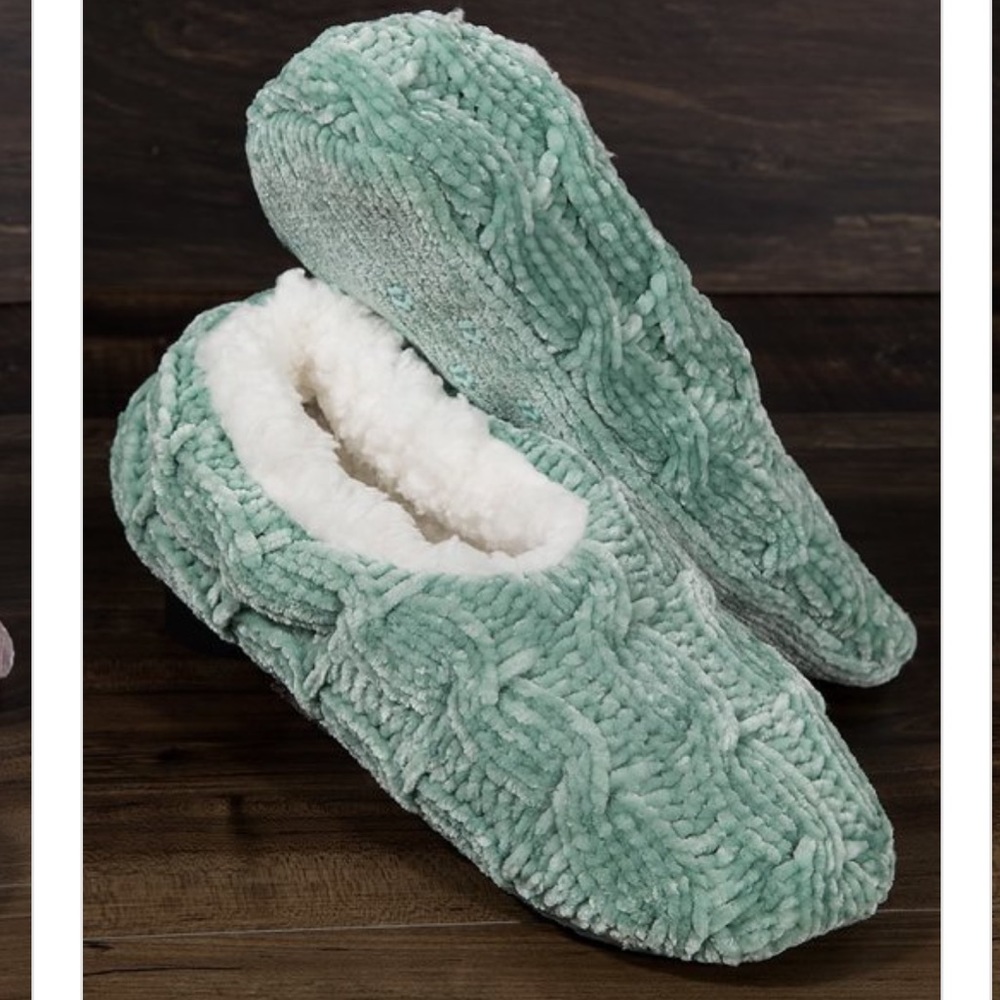 Fleece lined Chenille slippers Lilac - Picture 2 of 8